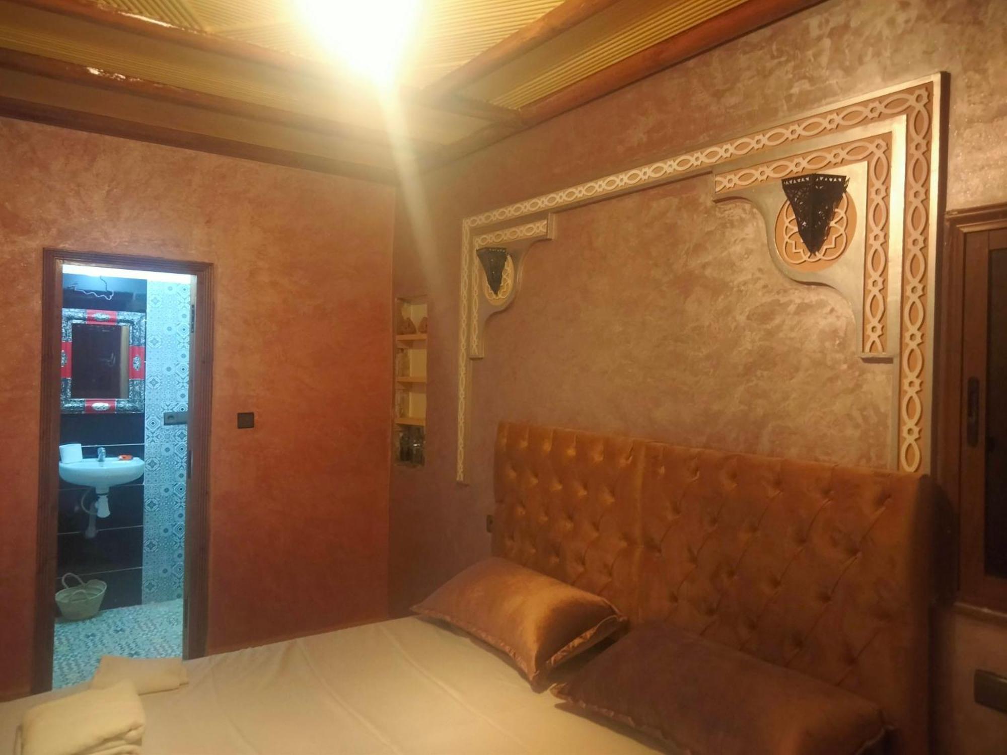 Riad Imnane Lodge Tamgaist Номер фото